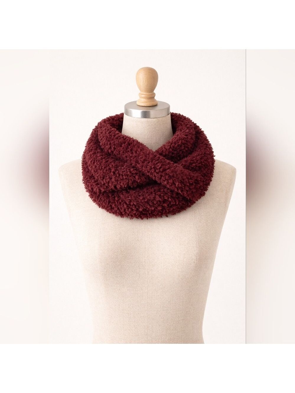 Accessory - Women |Plush Burgundy infinity Scarf | BB0215A